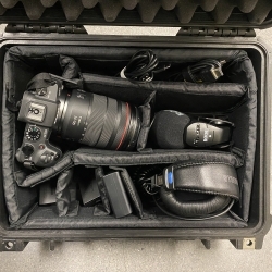 Canon EOS RP Mirrorless Camera kit